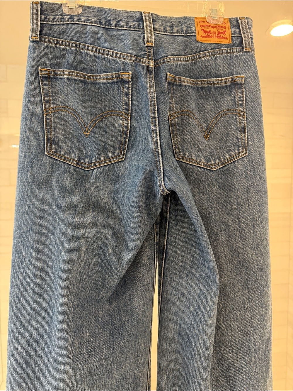 Levi's Wide-Leg Jeans in Classic Blue Denim - Picture 9 of 9